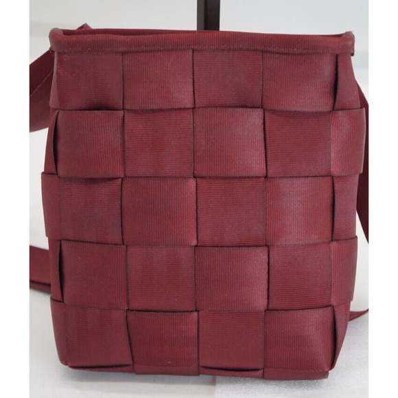 Harveys The Original Detroit Seatbelt Bag Red Crossbody Purse Made In USA! - Picture 1 of 7